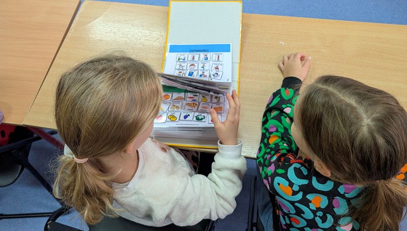 Więcej o: Międzynarodowy Miesiąc Alternatywnych i Wspomagających Metod Komunikacji (AAC)