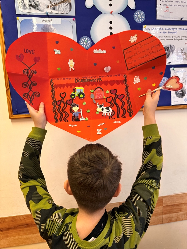 Więcej o: Poczta walentynkowa w klasach 1-3