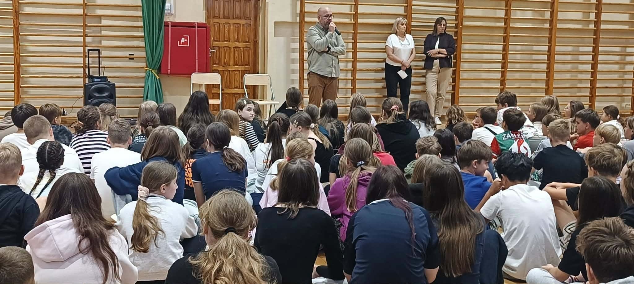 Więcej o: Apel organizacyjny